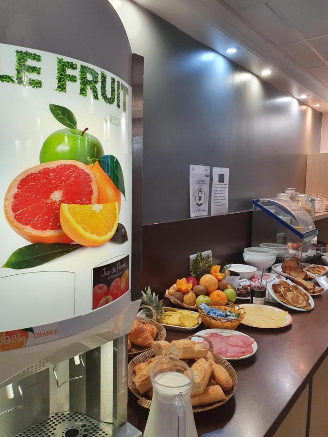 Contact Hotel Restaurant La Chaumiere Entre Orgeval Et Flins A13 Sortie 8 لي مْيورو المظهر الخارجي الصورة