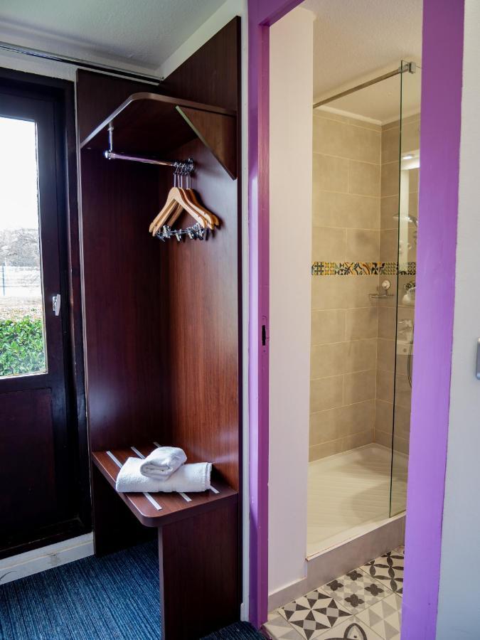 Contact Hotel Restaurant La Chaumiere Entre Orgeval Et Flins A13 Sortie 8 لي مْيورو المظهر الخارجي الصورة